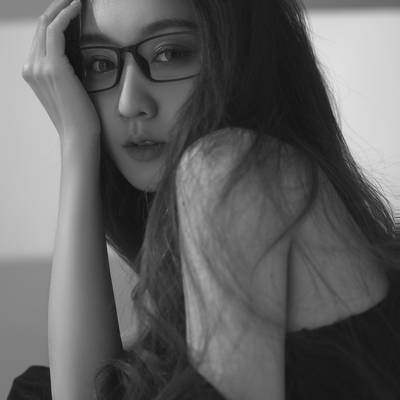 黑白模特