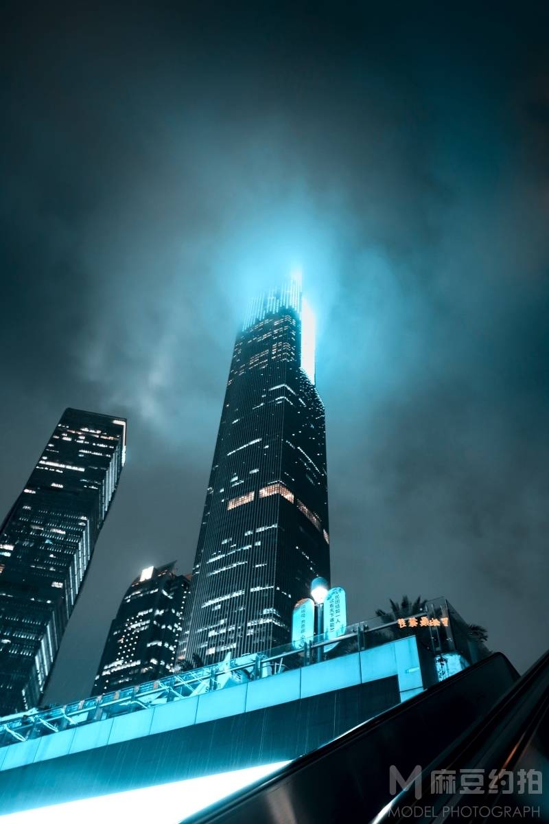 夜景模特
