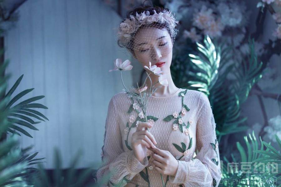 清新模特