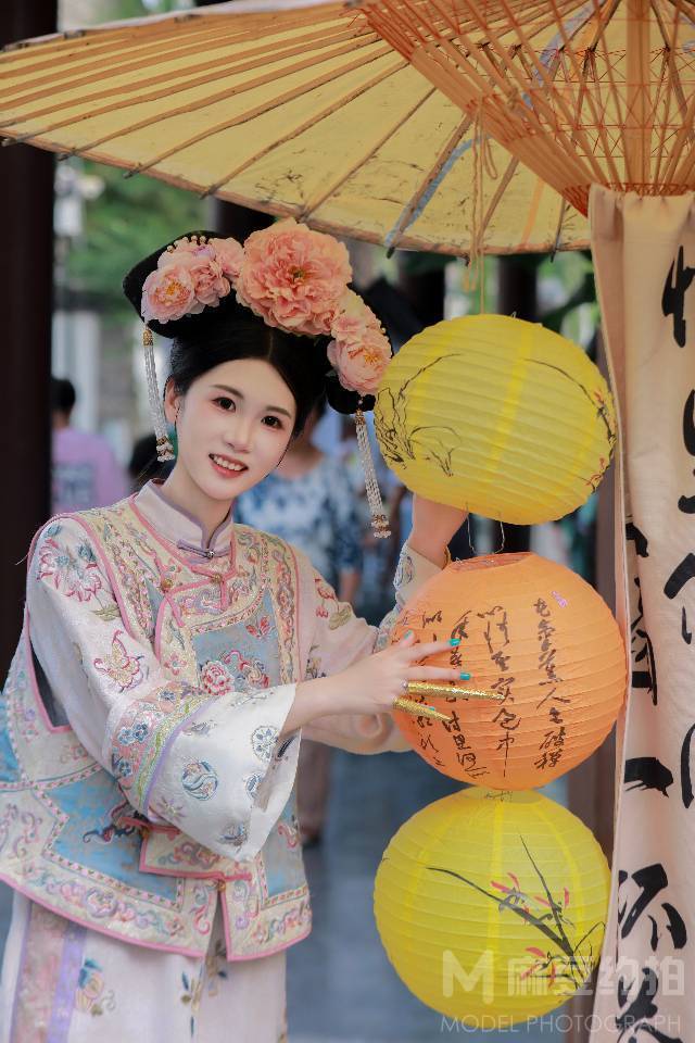 汉服模特