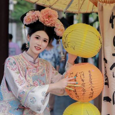 汉服模特