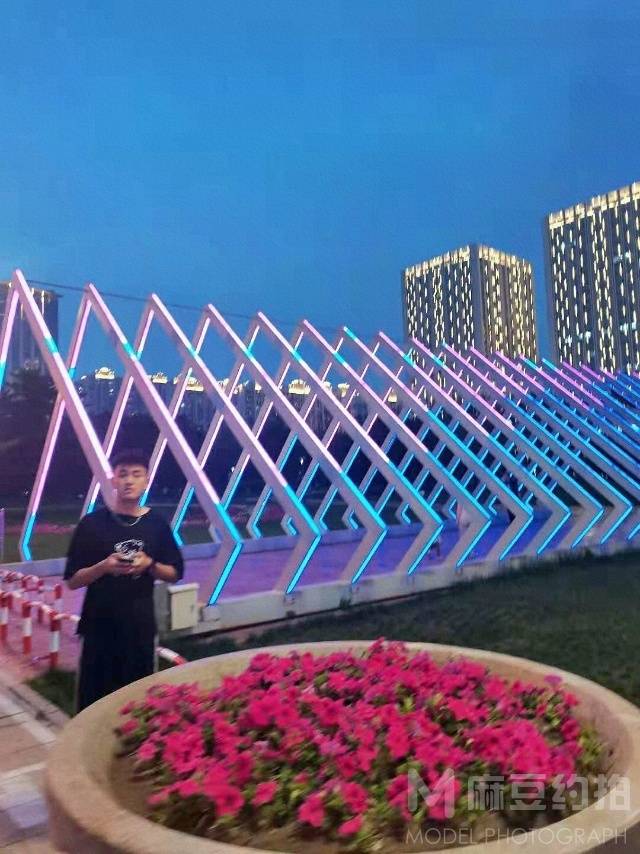 情侣模特