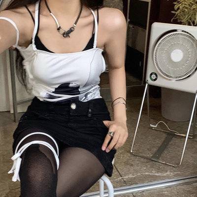 黑白模特