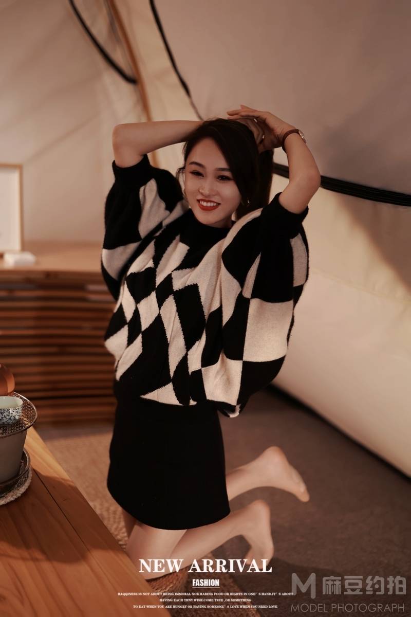 情绪模特