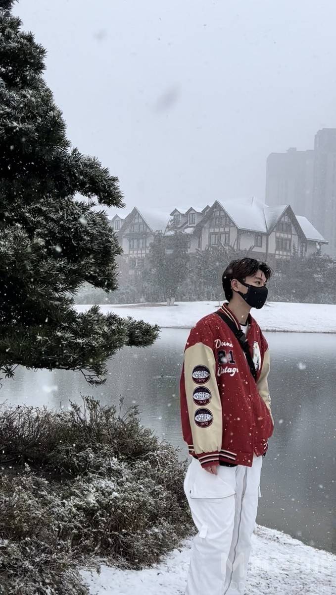黑白模特