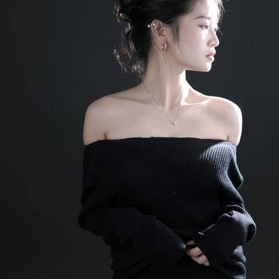 黑白模特