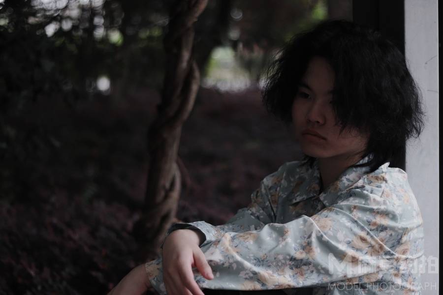 黑白模特