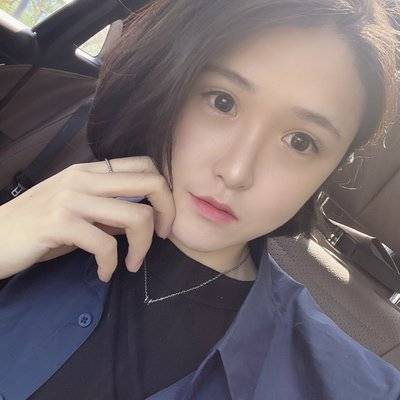 黑白模特