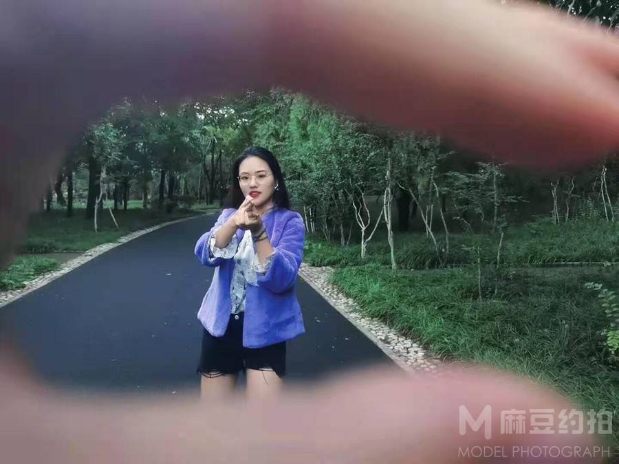 校园模特