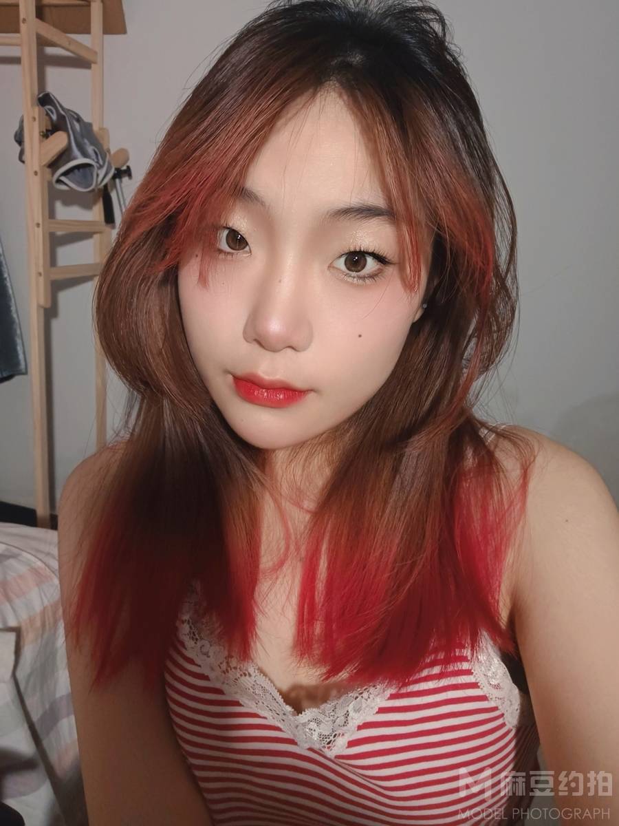 胶片模特