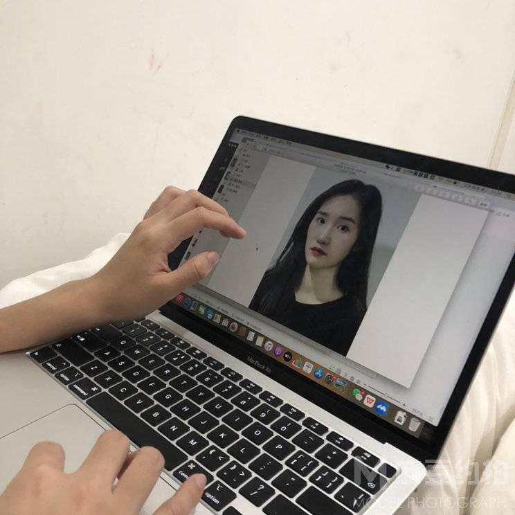 妆容模特