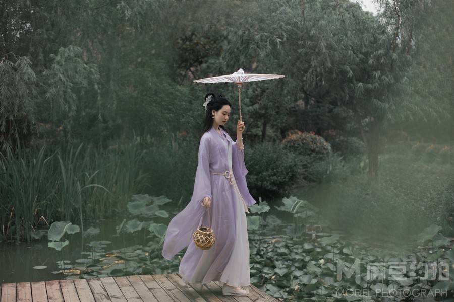 汉服模特
