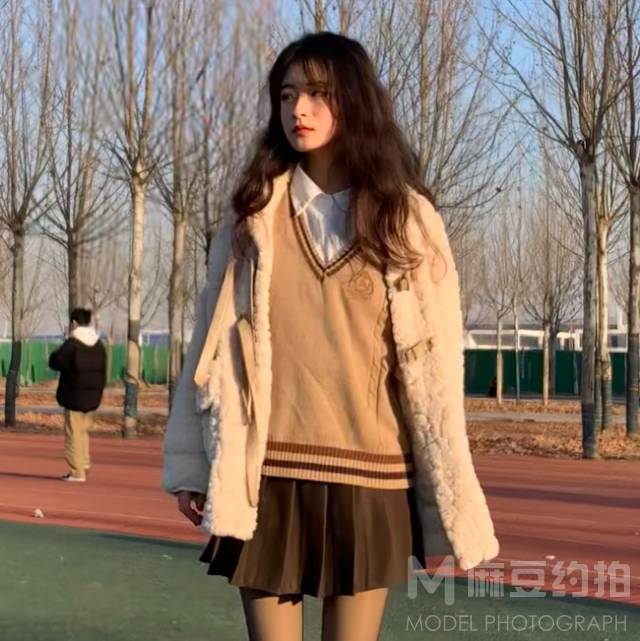 校园模特