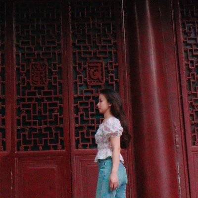 宝丽来模特