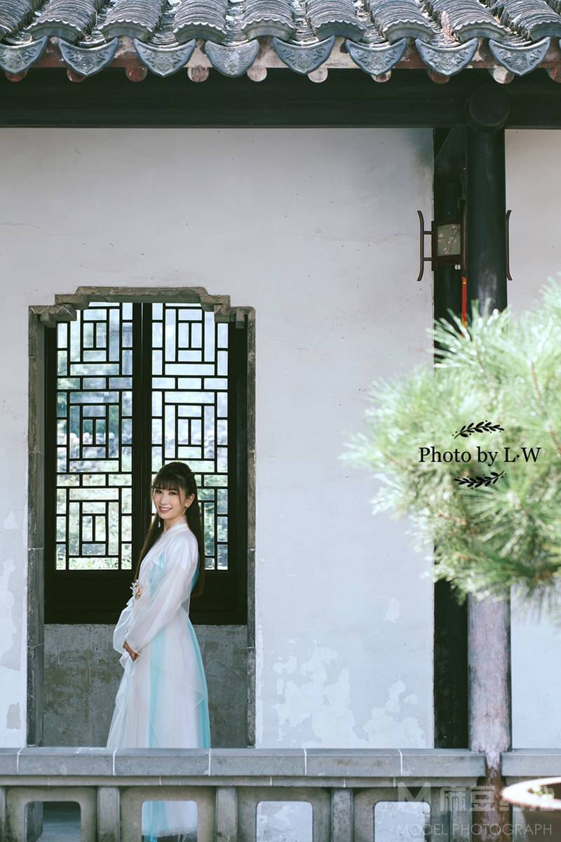 汉服模特
