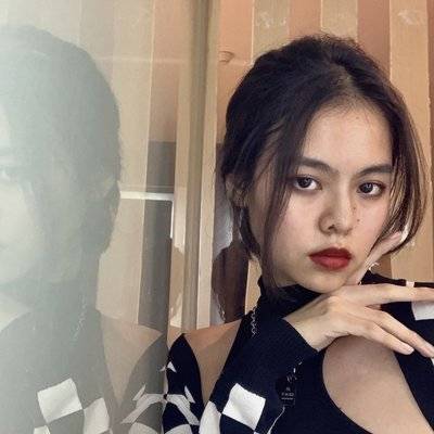 黑白模特