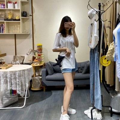 黑白模特