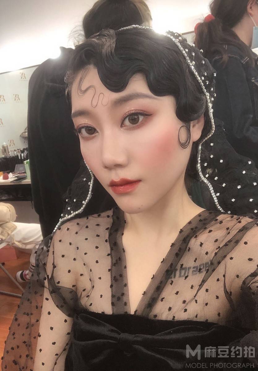 暗黑模特