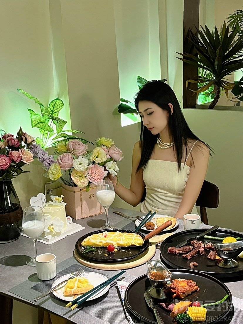 妆容模特