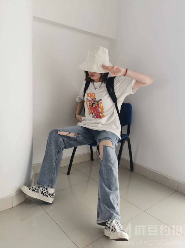 校园模特