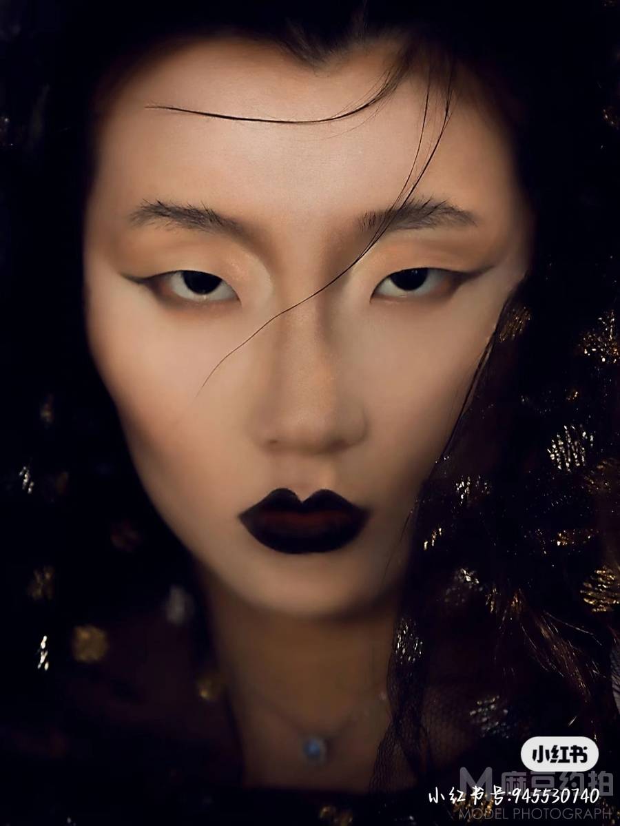 暗黑模特