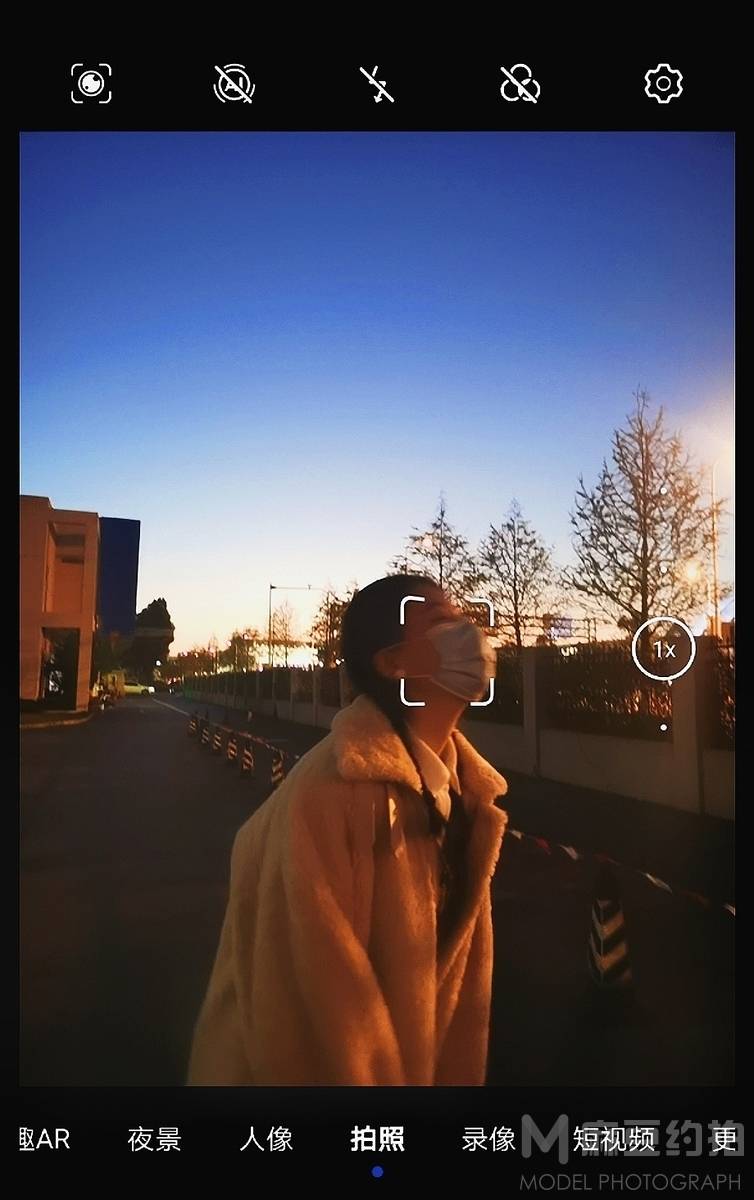 清新模特