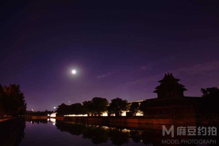 夜景模特