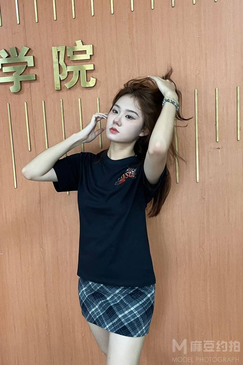 校园模特