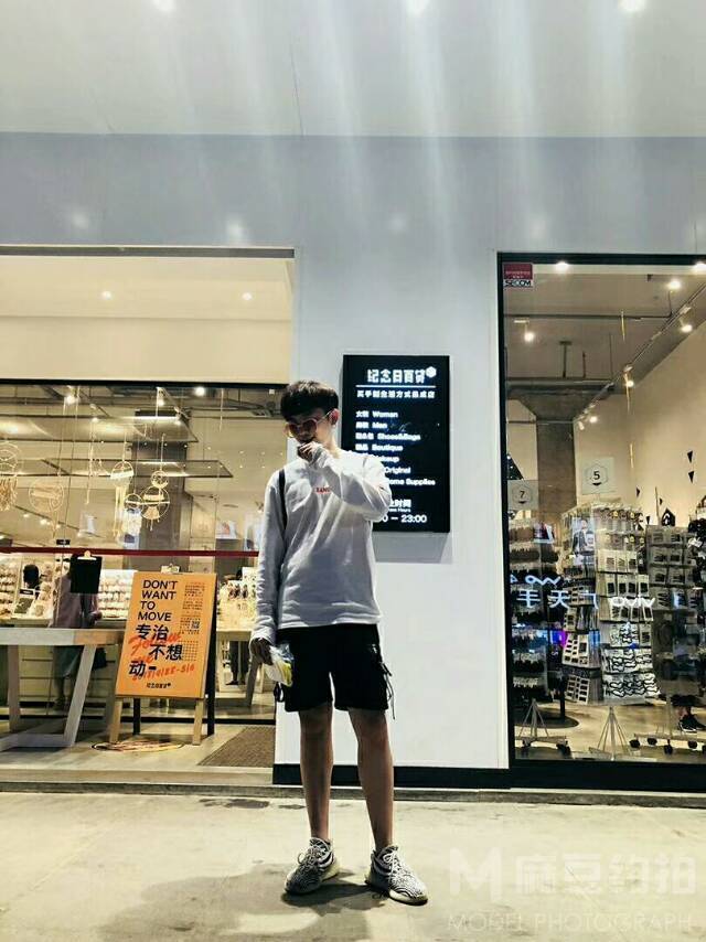 暗黑模特