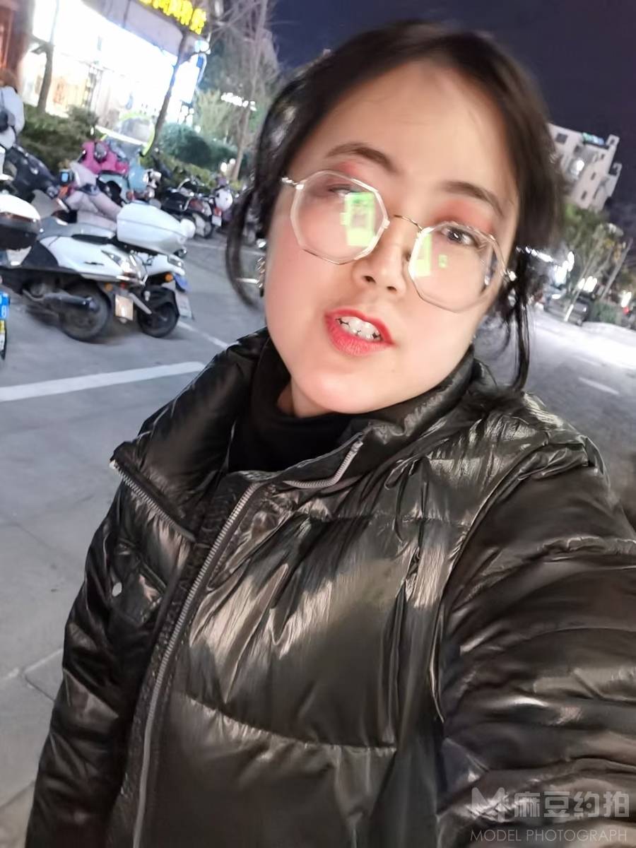 胶片模特