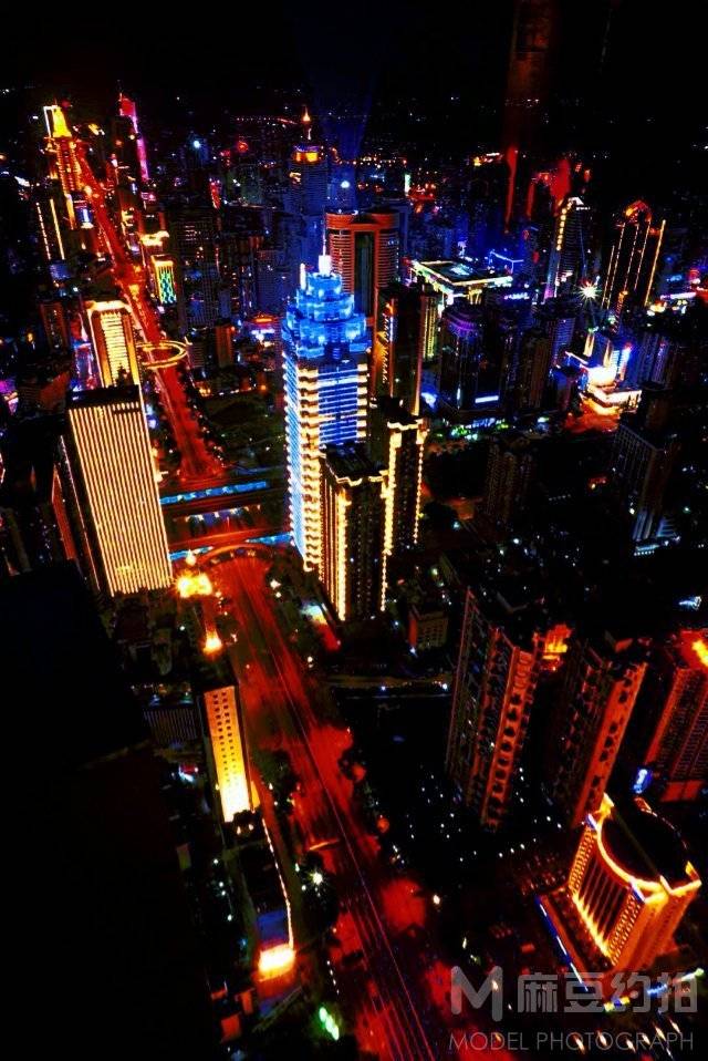 夜景模特