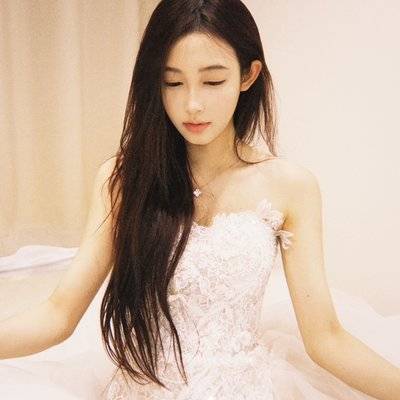 宝丽来模特