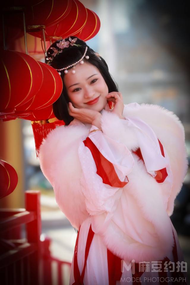 汉服模特
