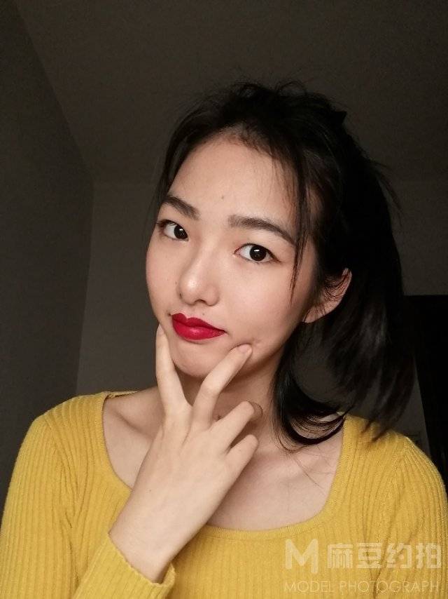 妆容模特