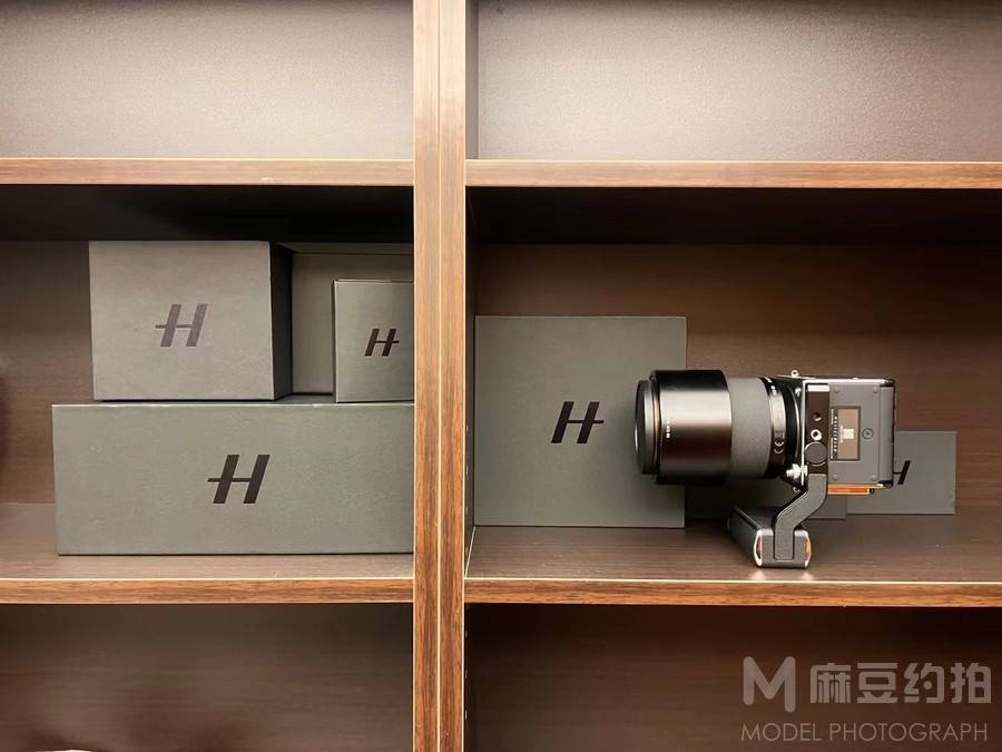 黑白模特