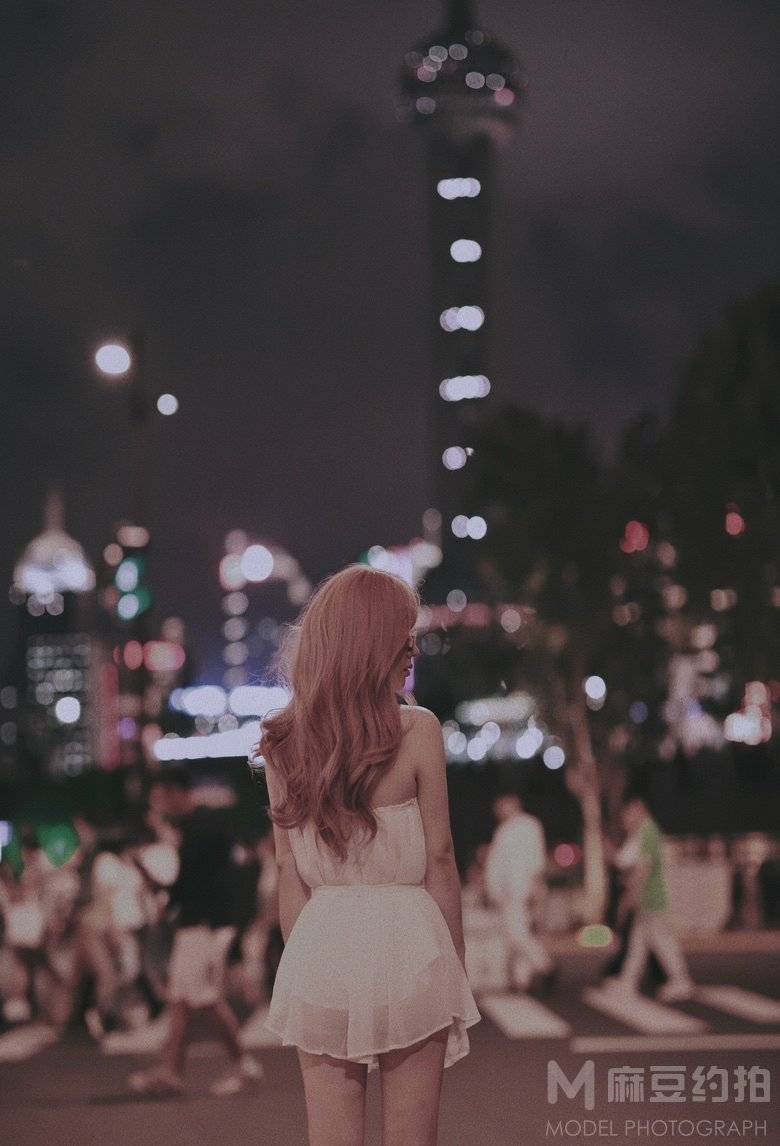 夜景模特