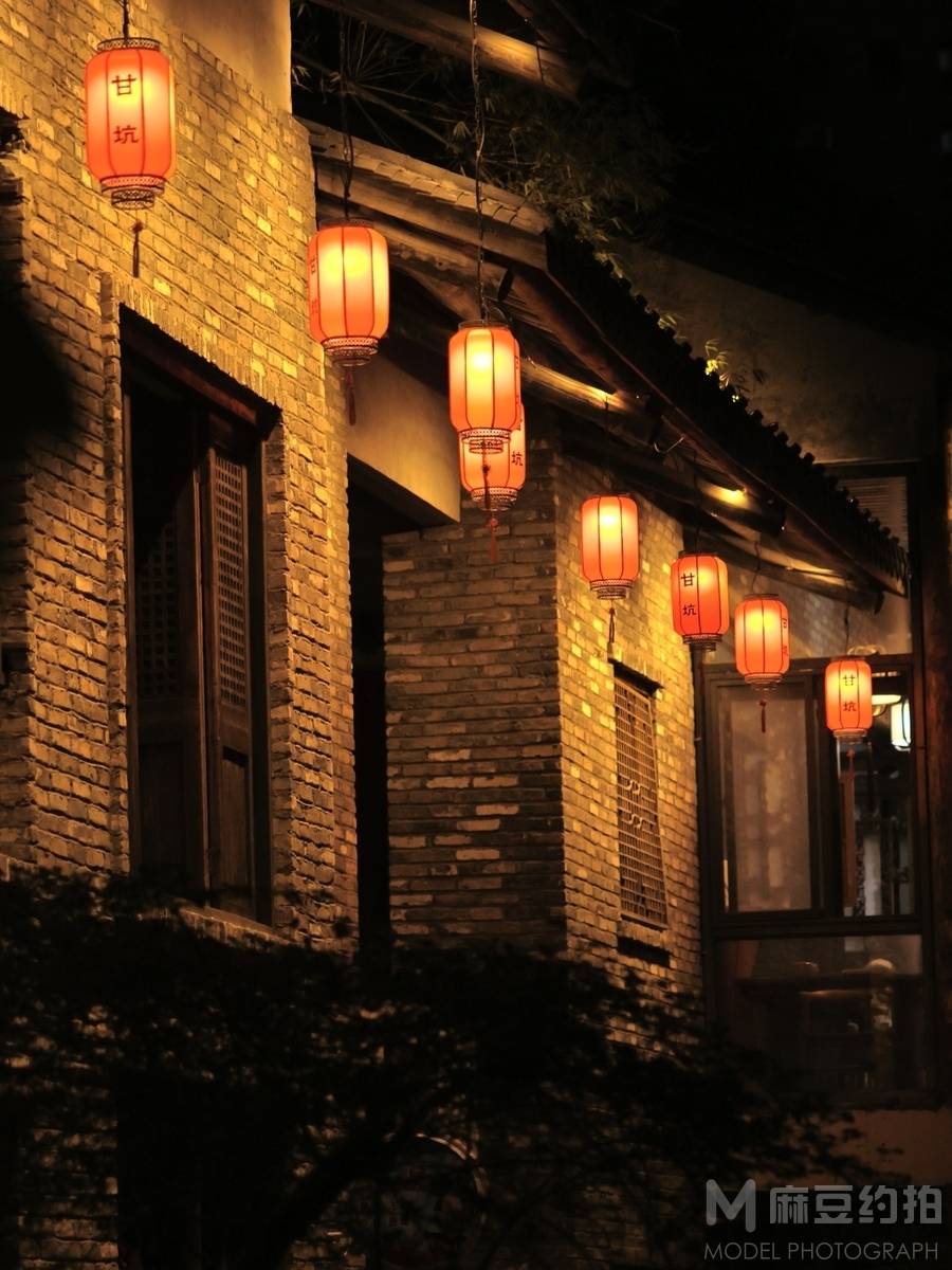 夜景模特