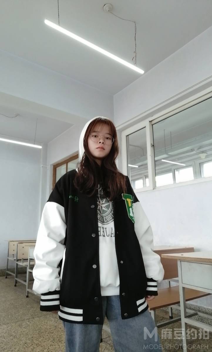 校园模特