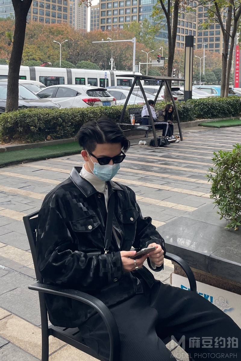 黑白模特