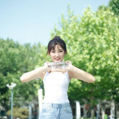 清新模特