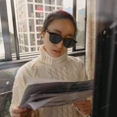 情绪模特