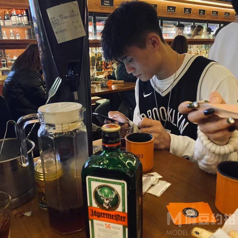 商务模特
