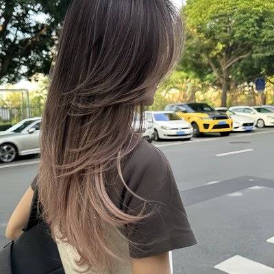 黑白模特