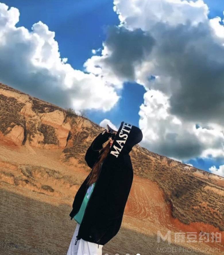 黑白模特