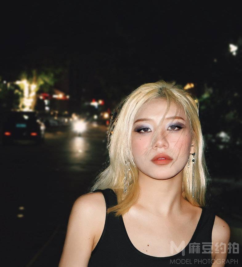妆容模特