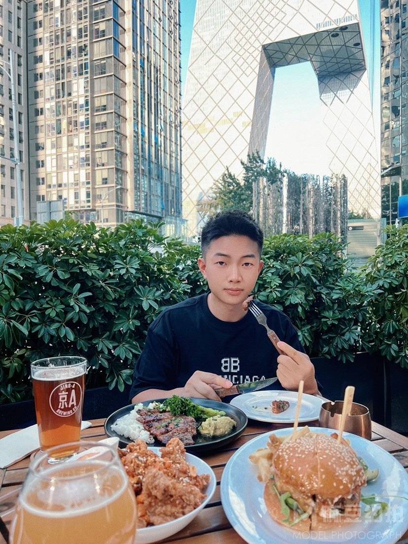 暗黑模特