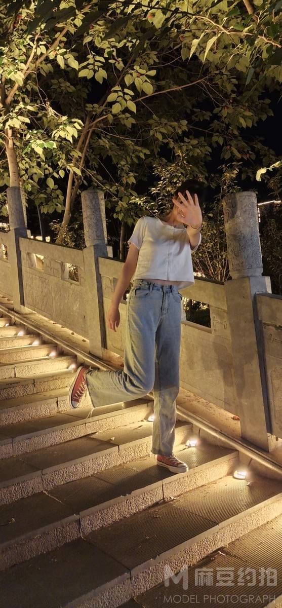 校园模特