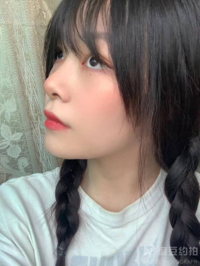 纪实模特