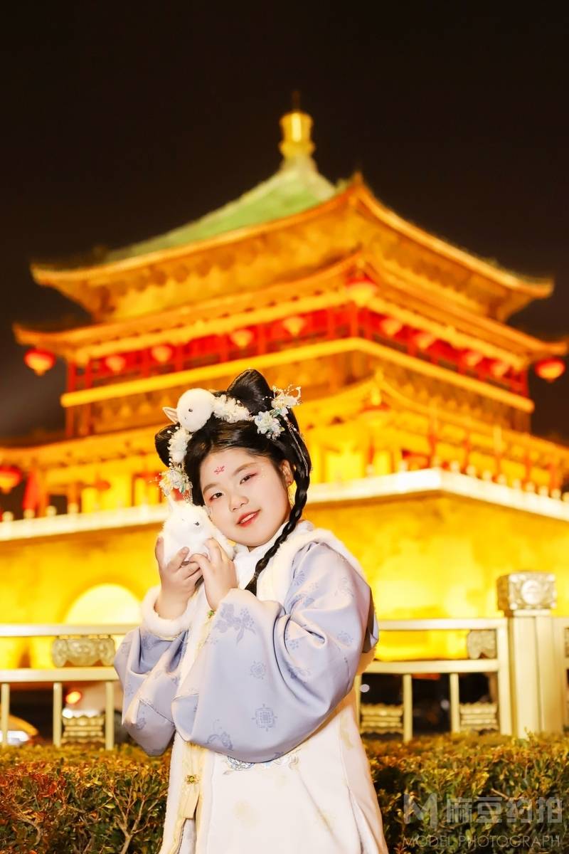 汉服模特