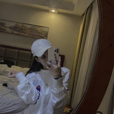 黑白模特